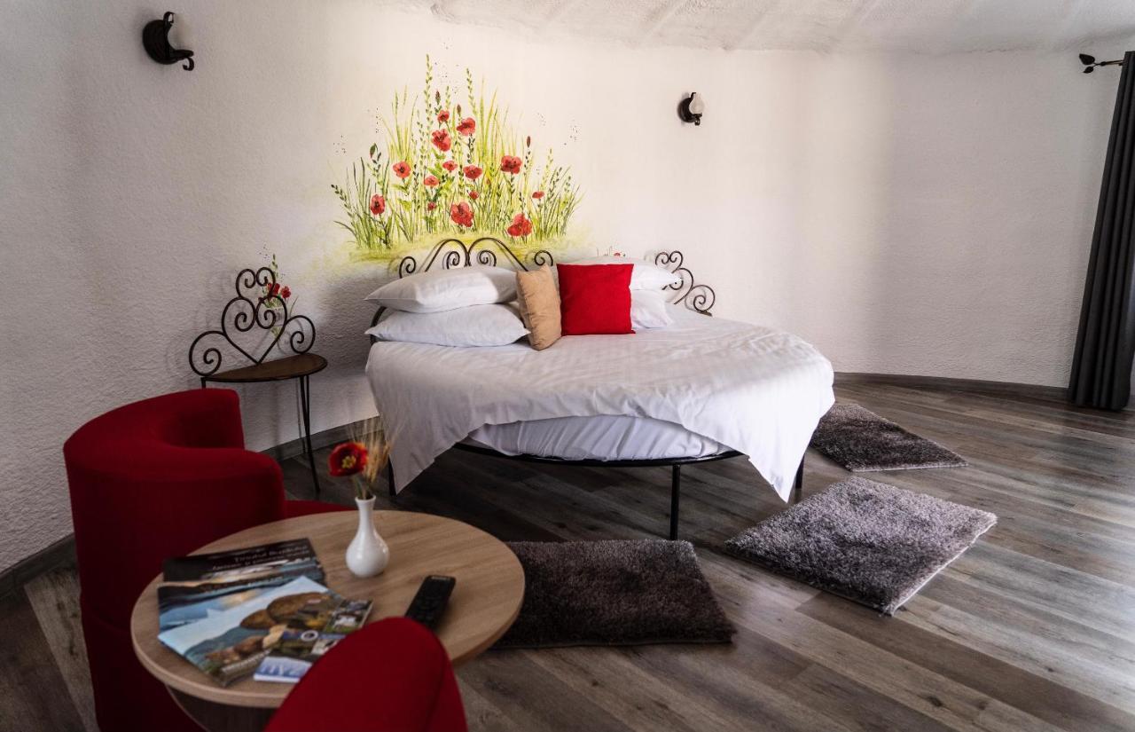 Satul Cu Flori Hotel Buzau Luaran gambar